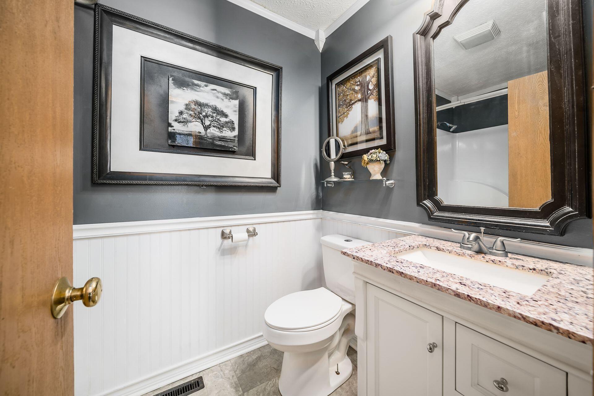 5040 Cook Road South Bloomfield, OH 43103 - Photo 28 of 42 Master Bath