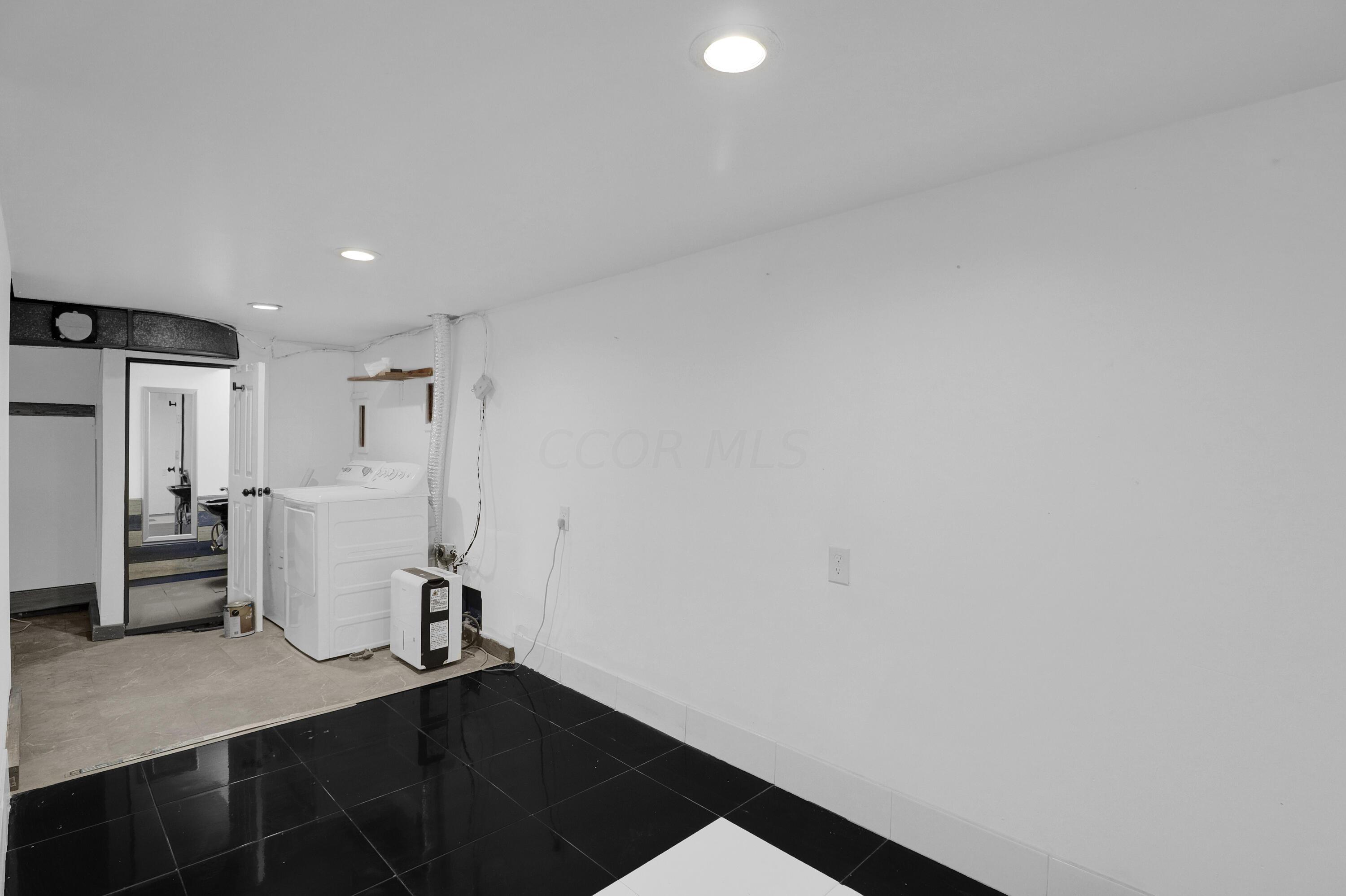 1324 Watkins Road Columbus, OH 43207 - Photo 58 of 69 Lower Level