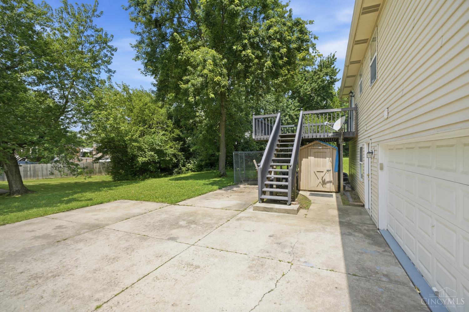 3435 Blue Rock Road Cincinnati, OH 45247 - Photo 8 of 49