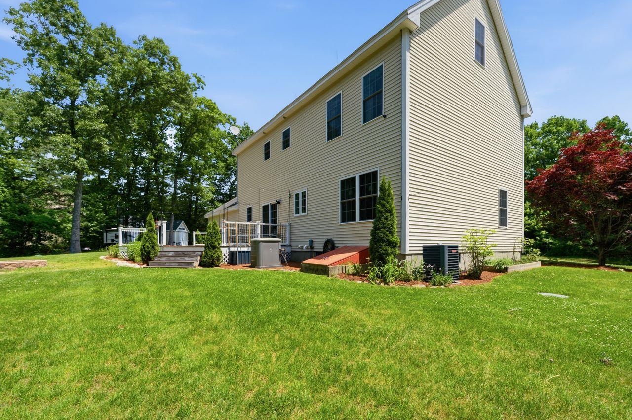 14 James Way, Unit 9 Hudson, NH 03051 - Photo 33 of 41