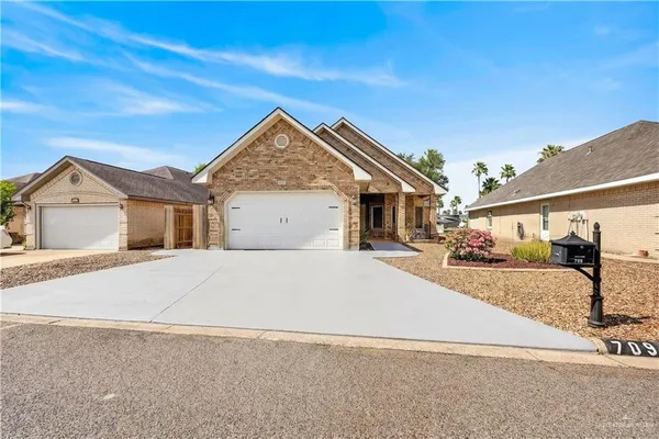 $229,999 | 709 Lake View Drive, Mission, TX 78572