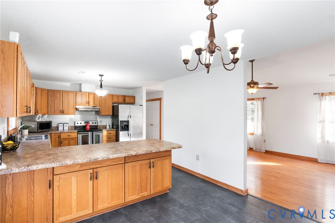 680 Horseshoe Road Jarratt, VA 23867 - Photo 17 of 39