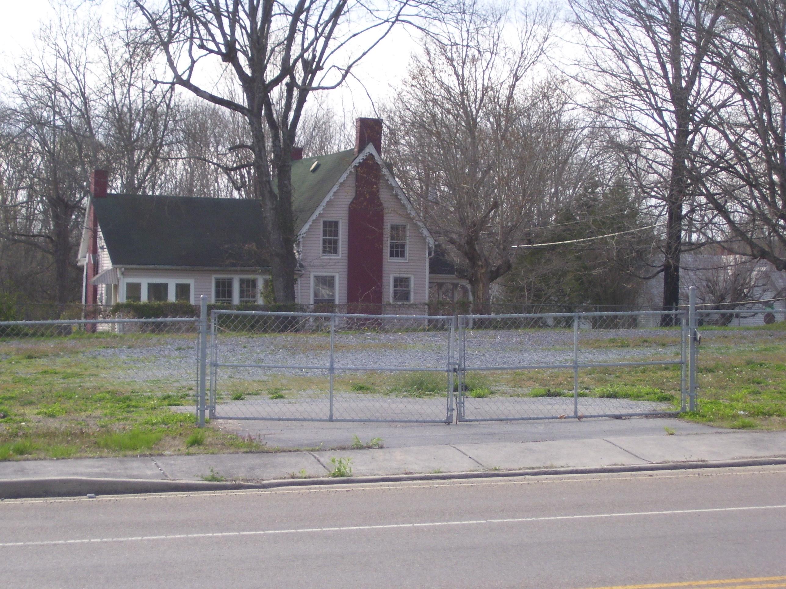 16959 State Highway Decatur, TN 37322 - Photo 2 of 5 Law Office 003