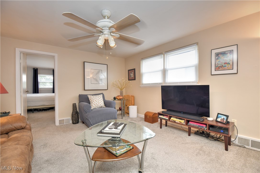 1243 Croyden Road Lyndhurst, OH 44124 - Photo 19 of 30 Gallery Image 19