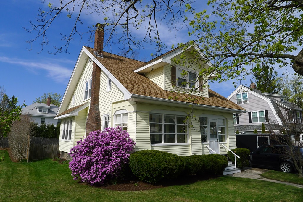 37 Brighton Road Worcester, MA 01606 - Photo 2 of 18