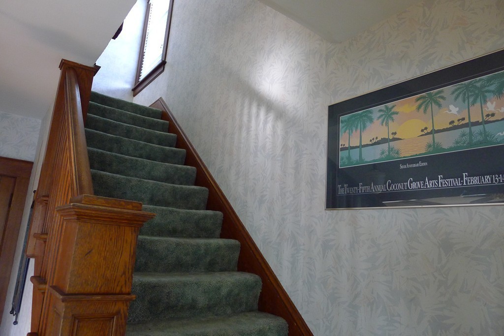 37 Brighton Road Worcester, MA 01606 - Photo 9 of 18