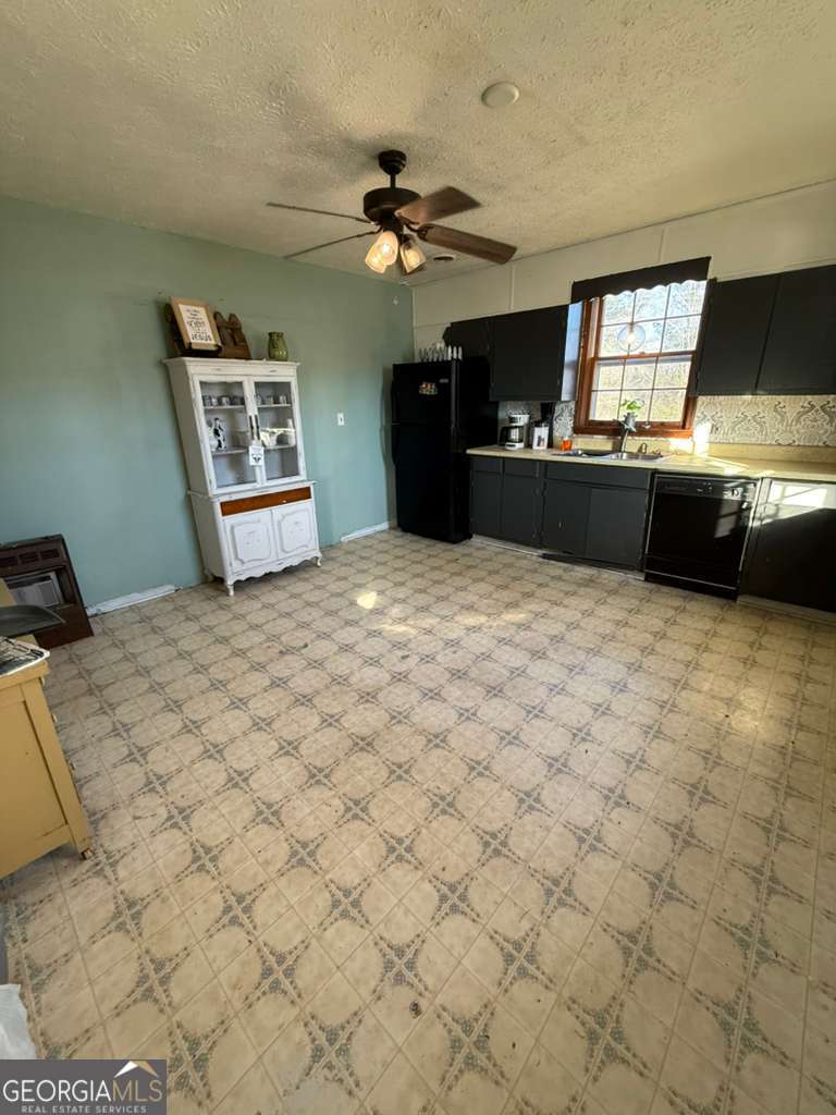 47 Mathis Lake Road Thomaston, GA 30286 - Photo 6 of 14