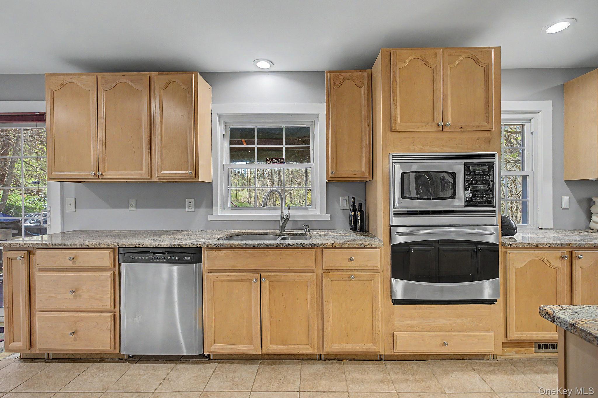 57 Buhleir Road Pawling, NY 12564 - Photo 4 of 43