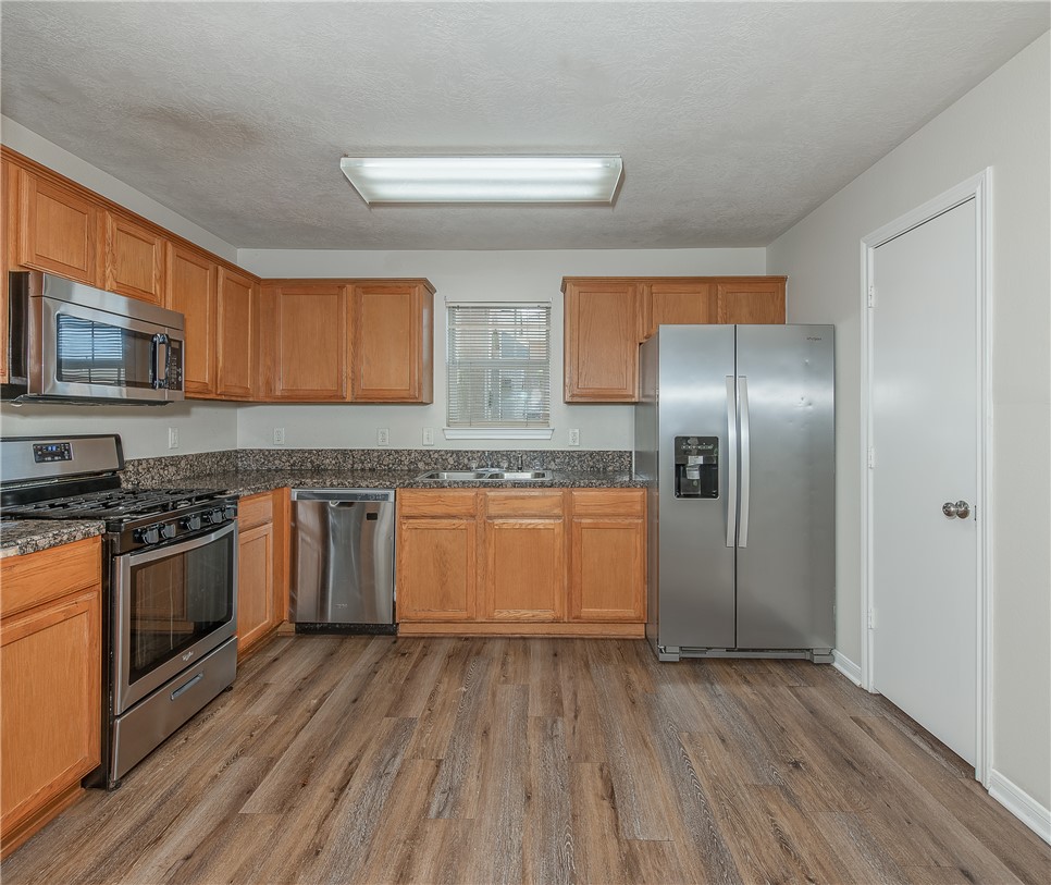 1836 West Villa Maria Road Bryan, TX 77807 - Photo 14 of 33 Gallery Image 14
