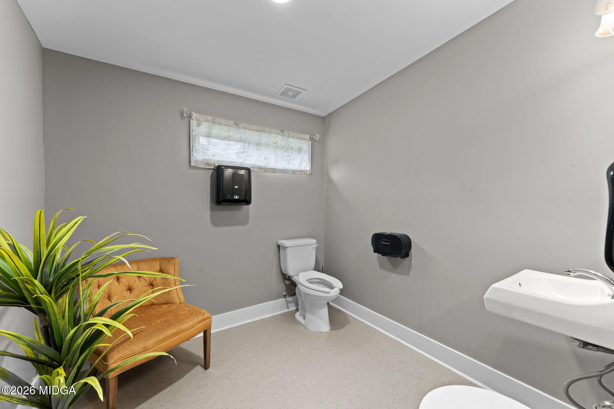 2108 Elberta Road, Unit AC Warner Robins, GA 31093 - Photo 28 of 36 29-web-or-mls-29
