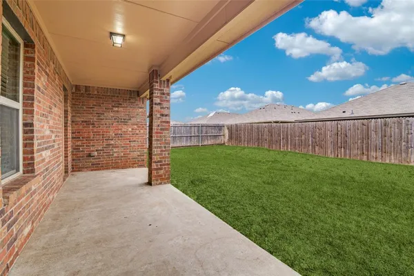 $290,000 | 877 Darst Drive, Fate, TX 75189