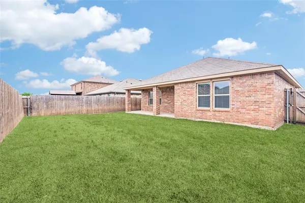 $290,000 | 877 Darst Drive, Fate, TX 75189