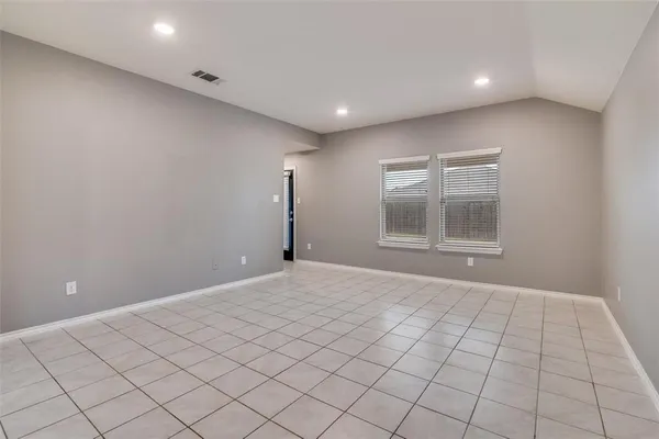 $290,000 | 877 Darst Drive, Fate, TX 75189