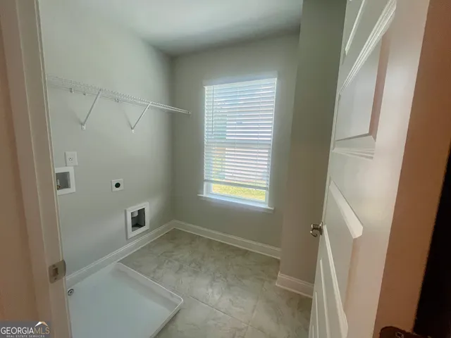 $421,900 | 213 Shoreline Way, Macon, GA 31220