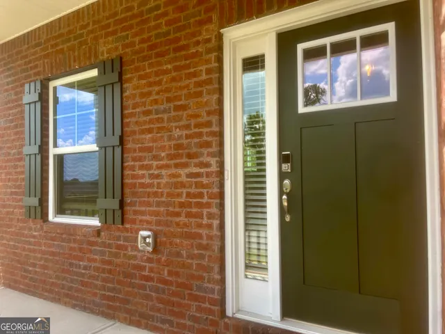 $421,900 | 213 Shoreline Way, Macon, GA 31220