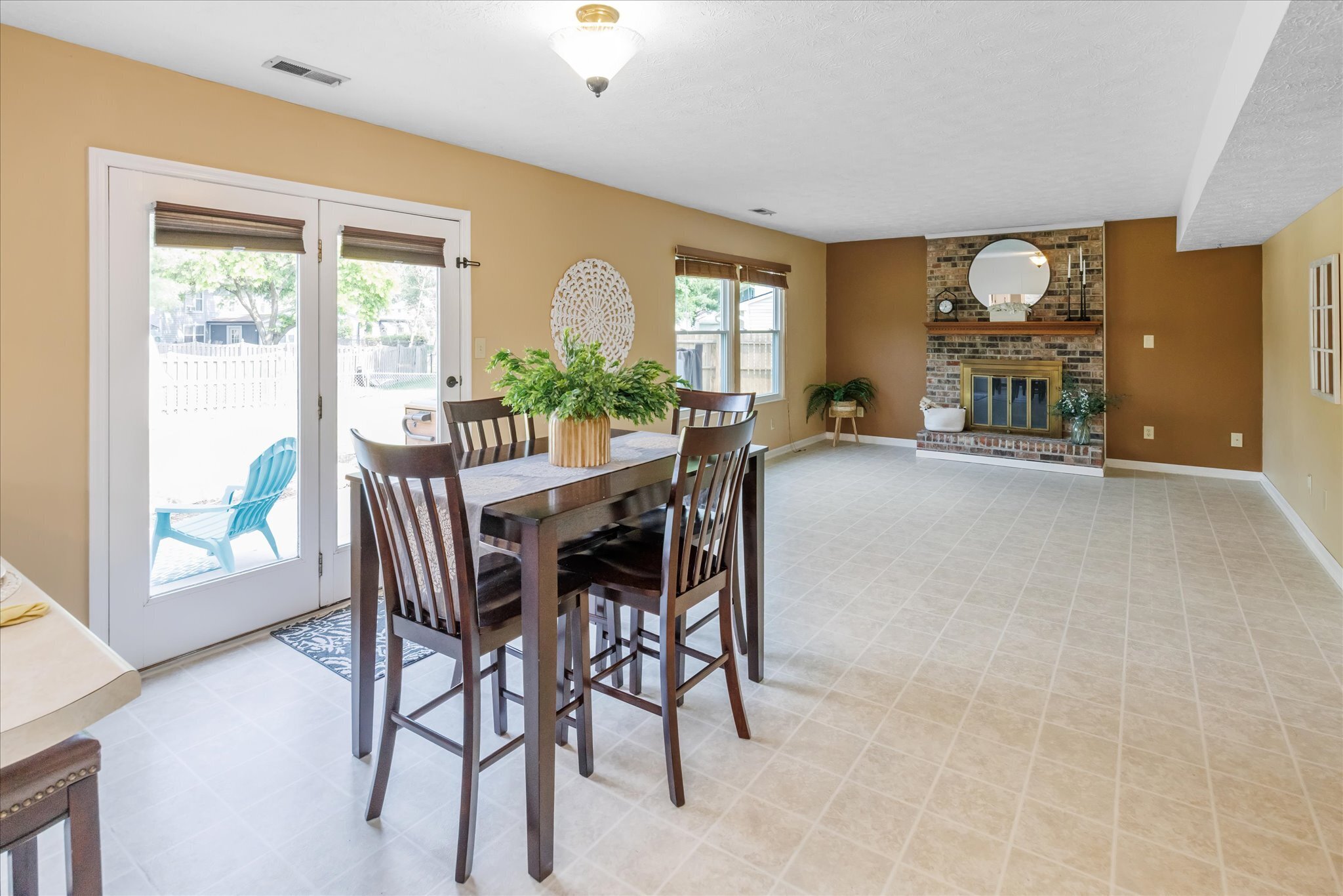 8450 Castle Ridge Lane Indianapolis, IN 46256 - Photo 15 of 38