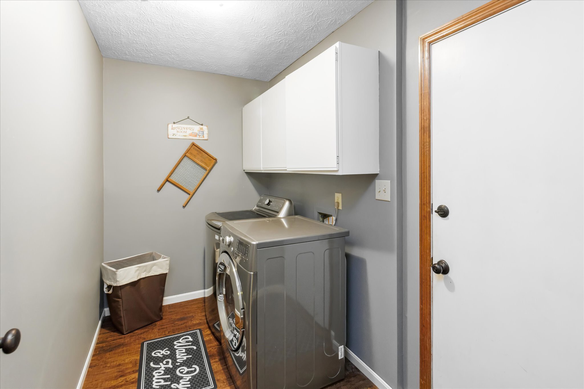 8450 Castle Ridge Lane Indianapolis, IN 46256 - Photo 19 of 38