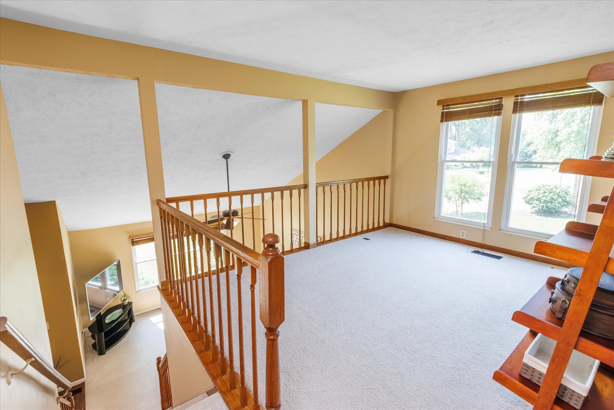 8450 Castle Ridge Lane Indianapolis, IN 46256 - Photo 21 of 38