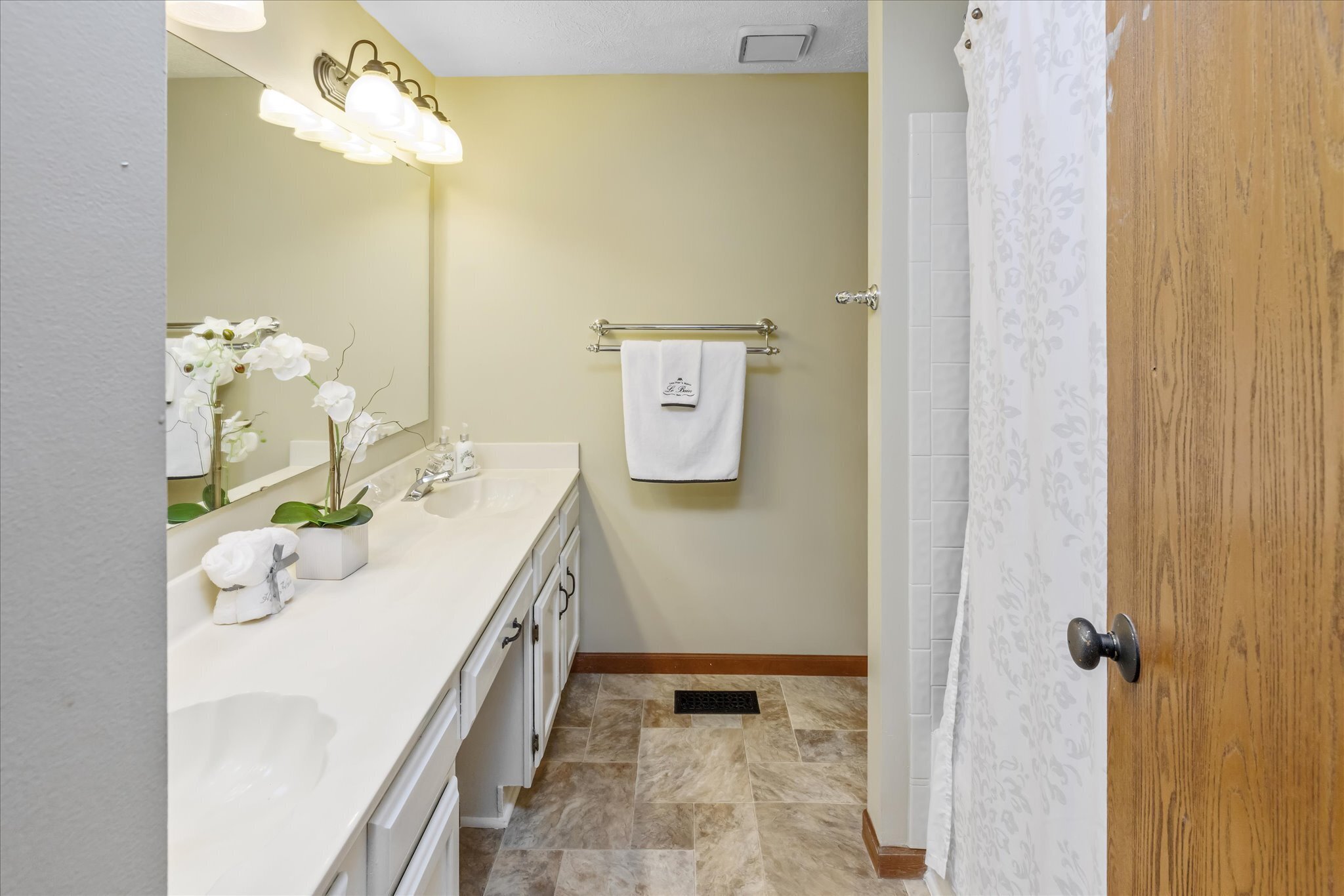 8450 Castle Ridge Lane Indianapolis, IN 46256 - Photo 24 of 38