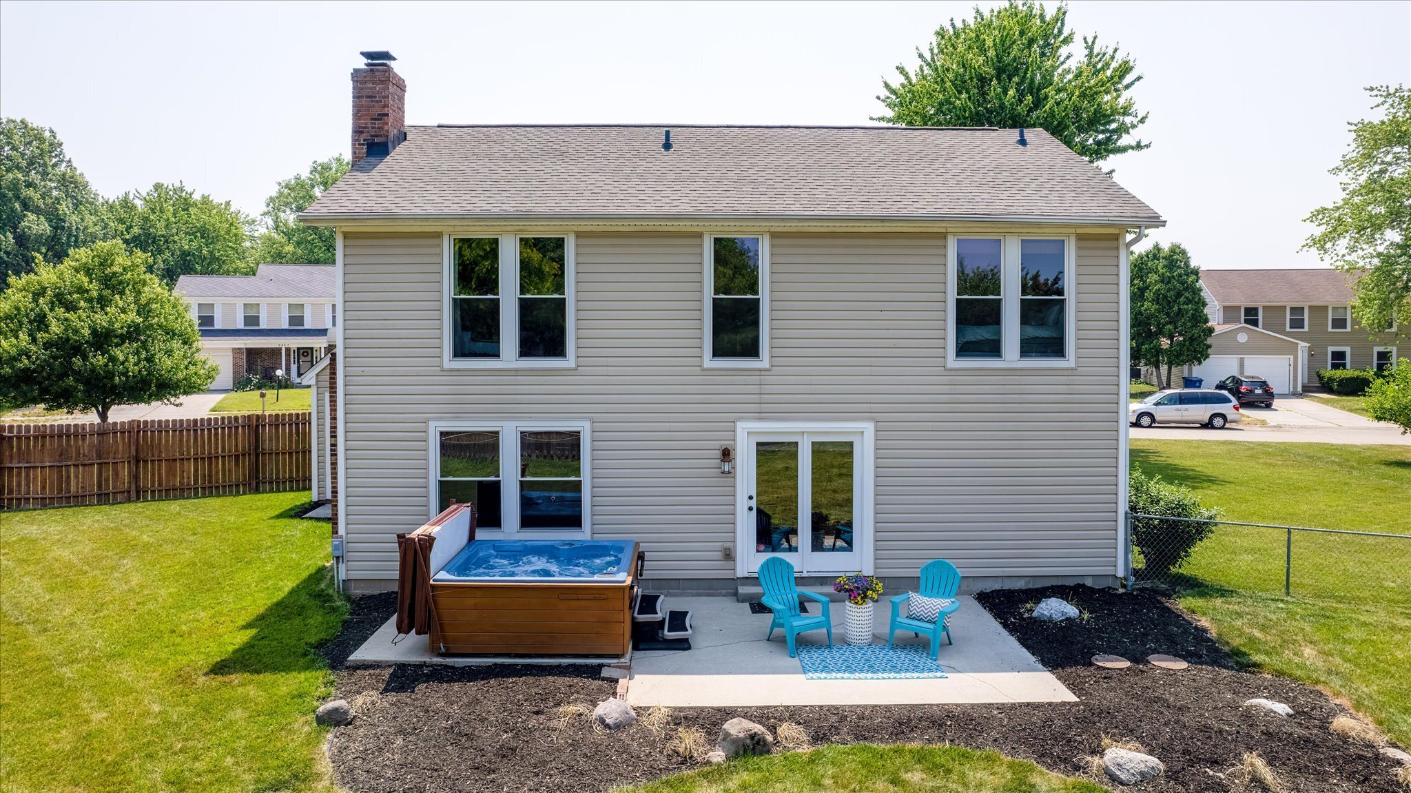 8450 Castle Ridge Lane Indianapolis, IN 46256 - Photo 3 of 38