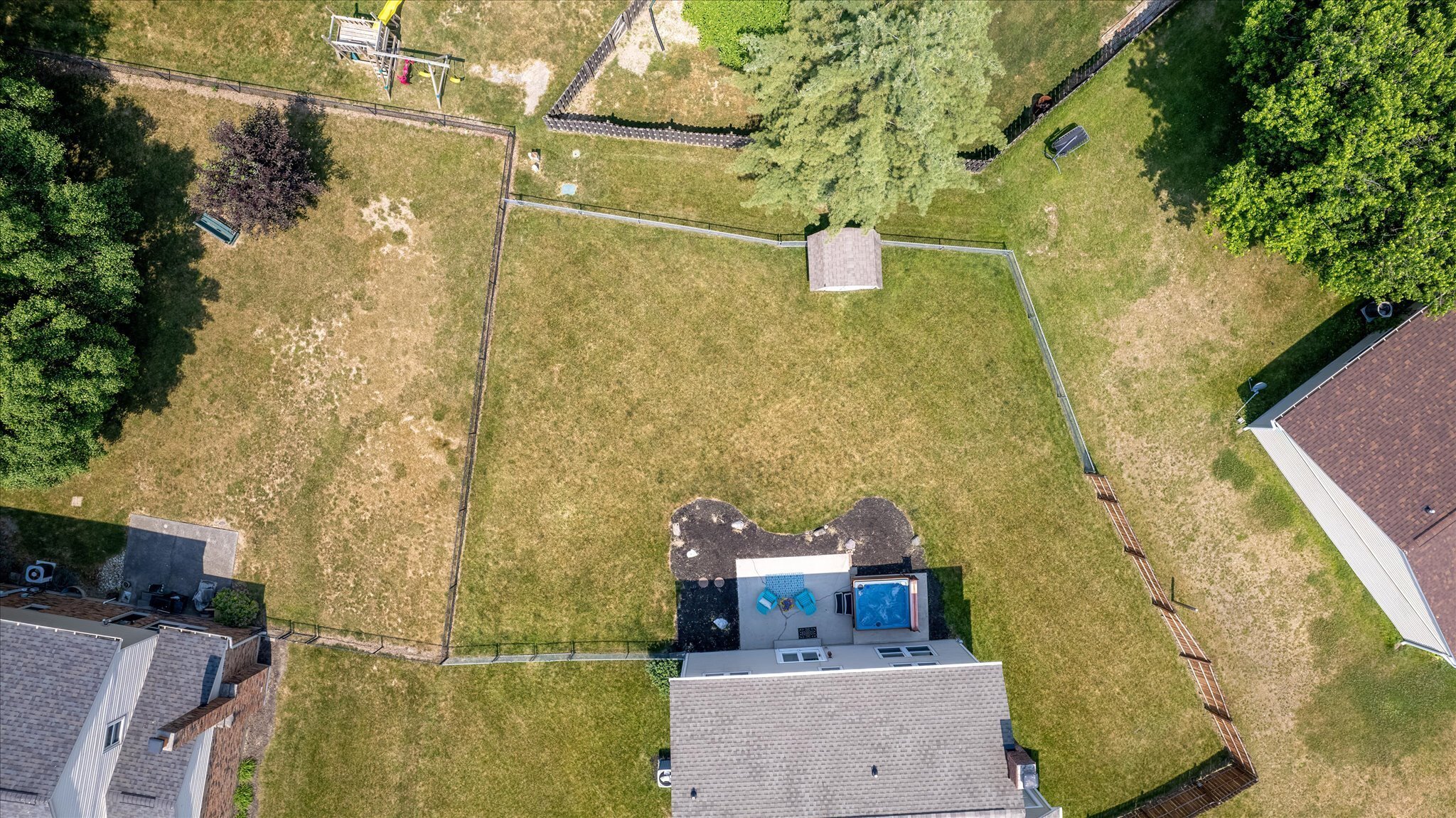 8450 Castle Ridge Lane Indianapolis, IN 46256 - Photo 33 of 38