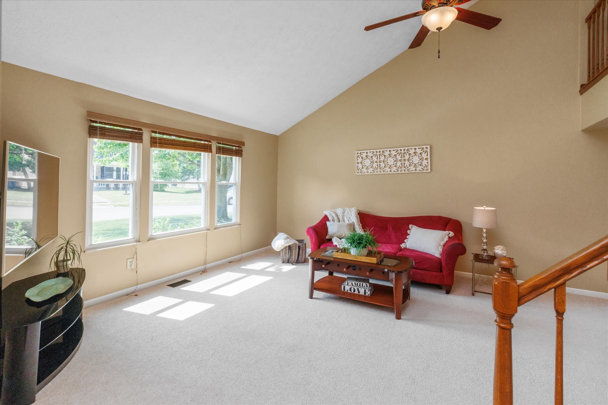 8450 Castle Ridge Lane Indianapolis, IN 46256 - Photo 6 of 38