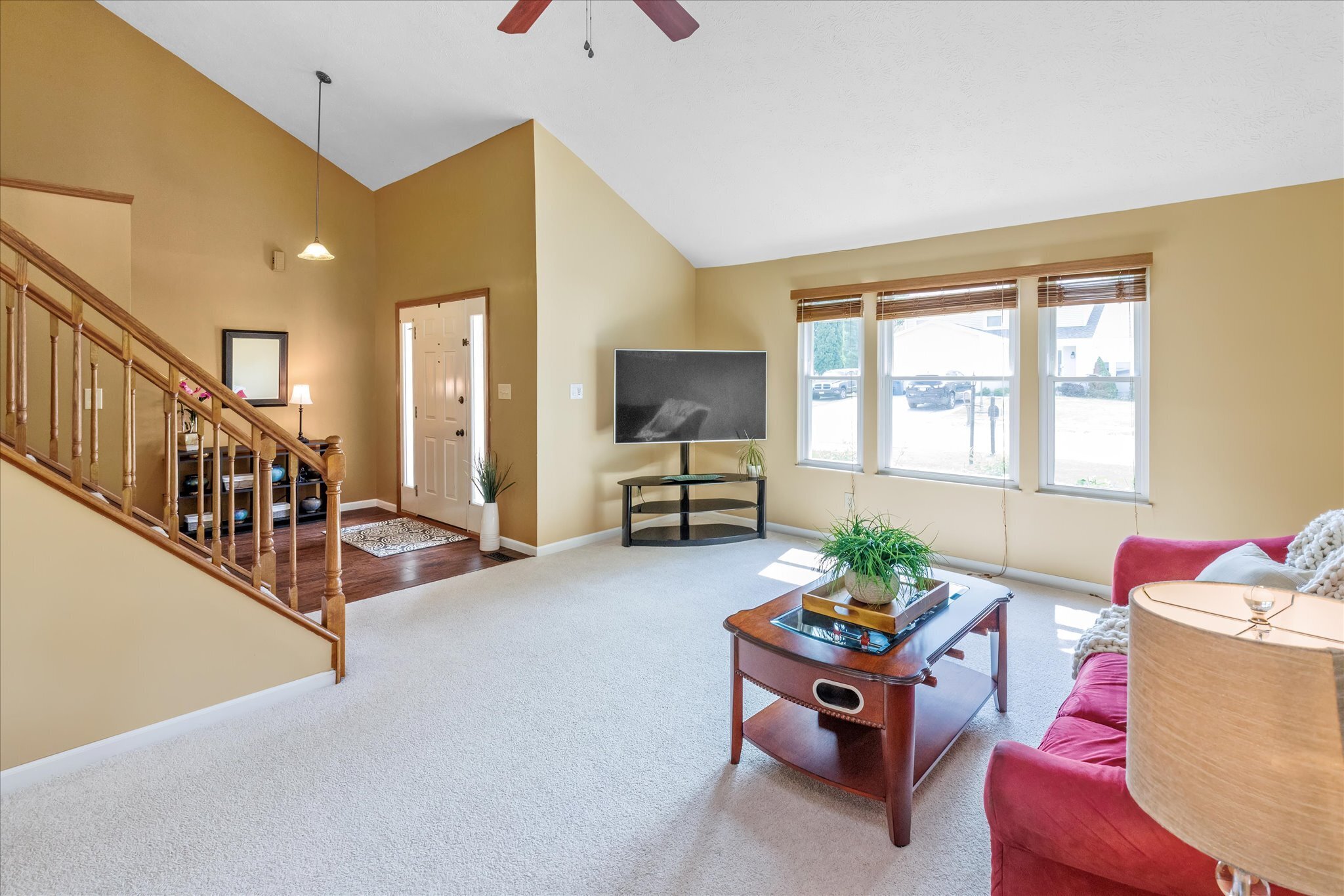 8450 Castle Ridge Lane Indianapolis, IN 46256 - Photo 9 of 38