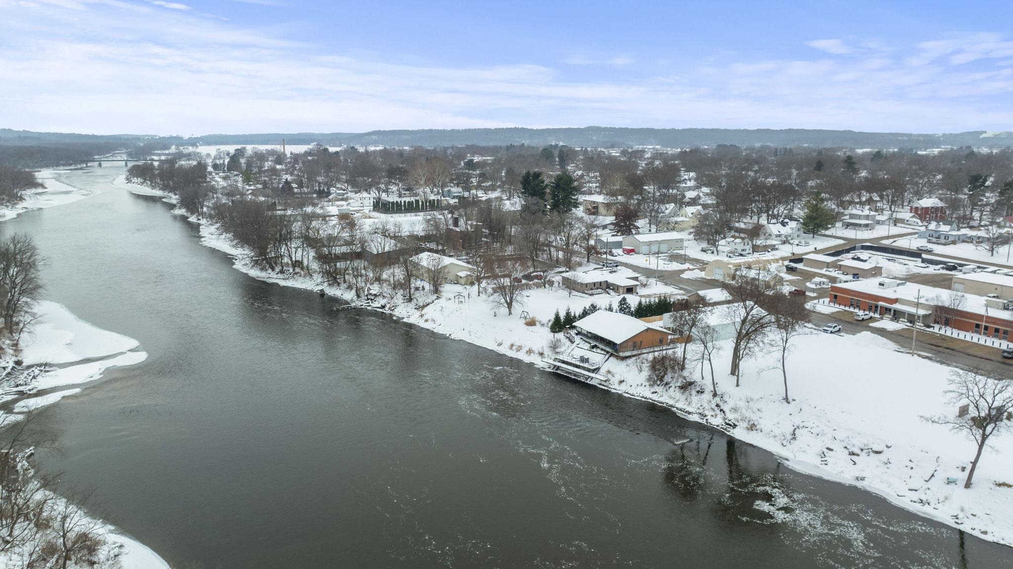 207 South 1st Street Oregon, IL 61061 - Photo 13 of 45