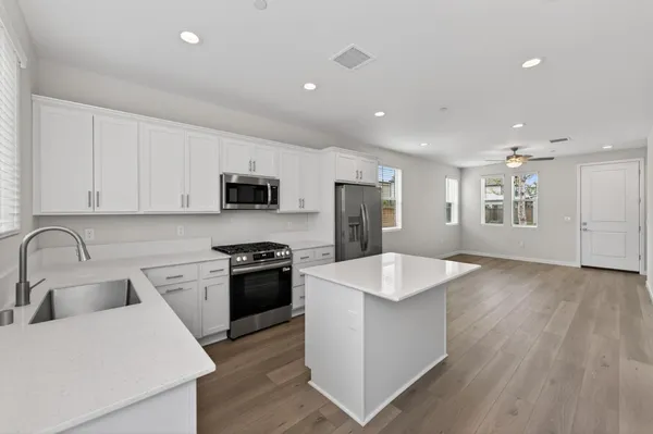 $400,000 | 787 Laina Avenue, Madera, CA 93636