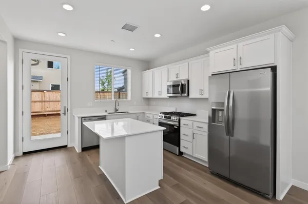 $400,000 | 787 Laina Avenue, Madera, CA 93636