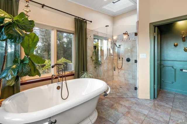 $4,150,000 | 223 Evergreen Drive, Kentfield, CA 94904