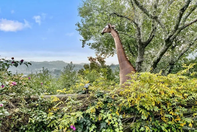 $4,150,000 | 223 Evergreen Drive, Kentfield, CA 94904