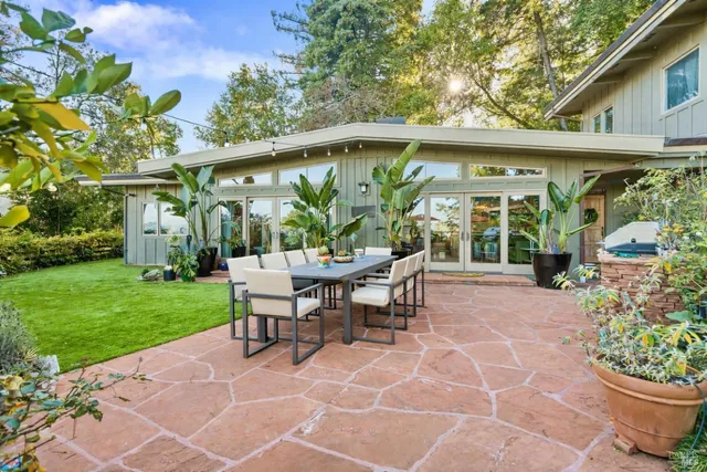 $4,150,000 | 223 Evergreen Drive, Kentfield, CA 94904