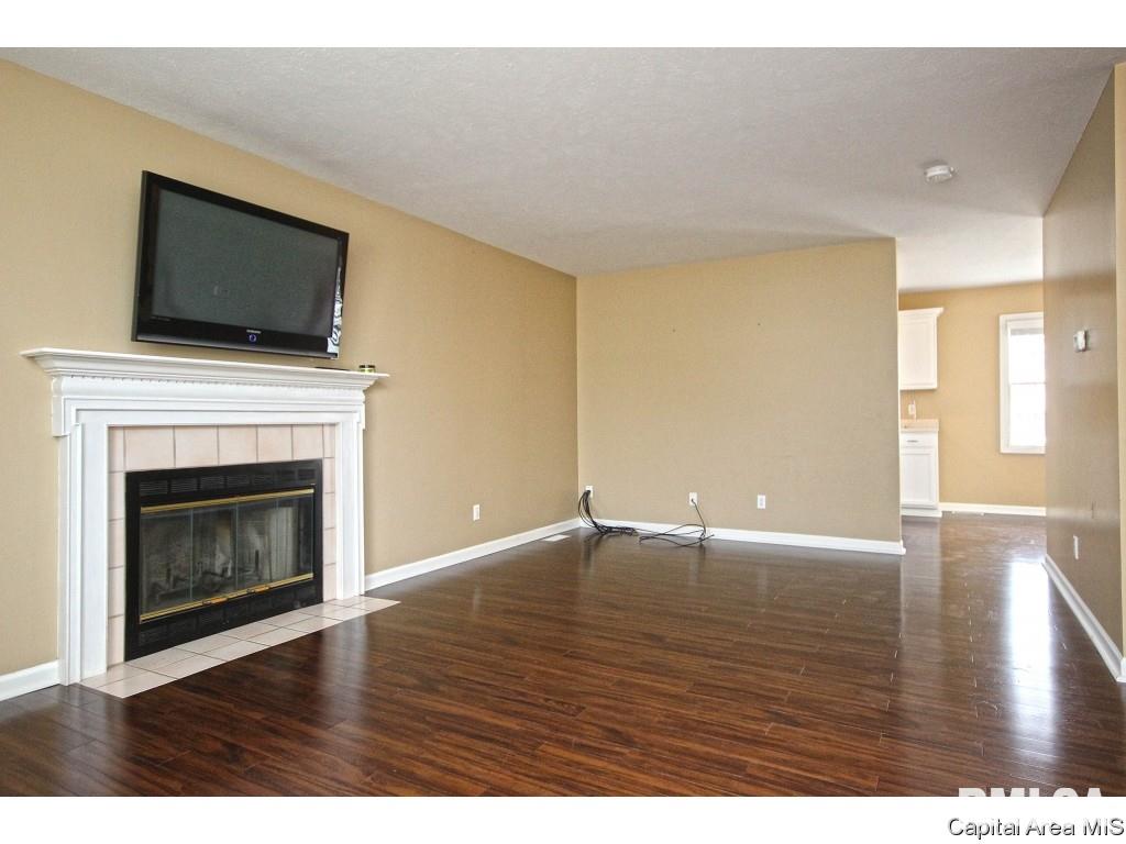 3825 Viking Boulevard Springfield, IL 62712 - Photo 4 of 22