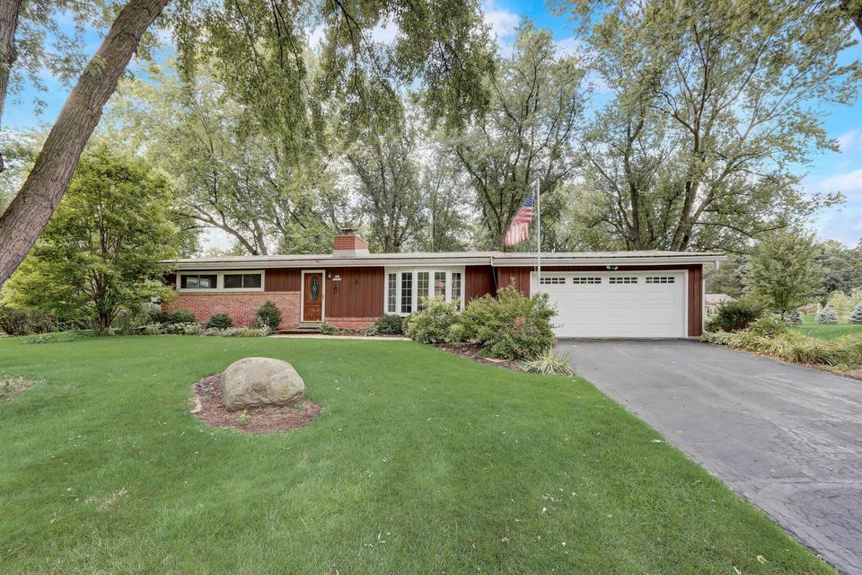 N33W22034 Memory Lane Pewaukee, WI 53072 - Photo 1 of 10 20230818180852613622000000-o
