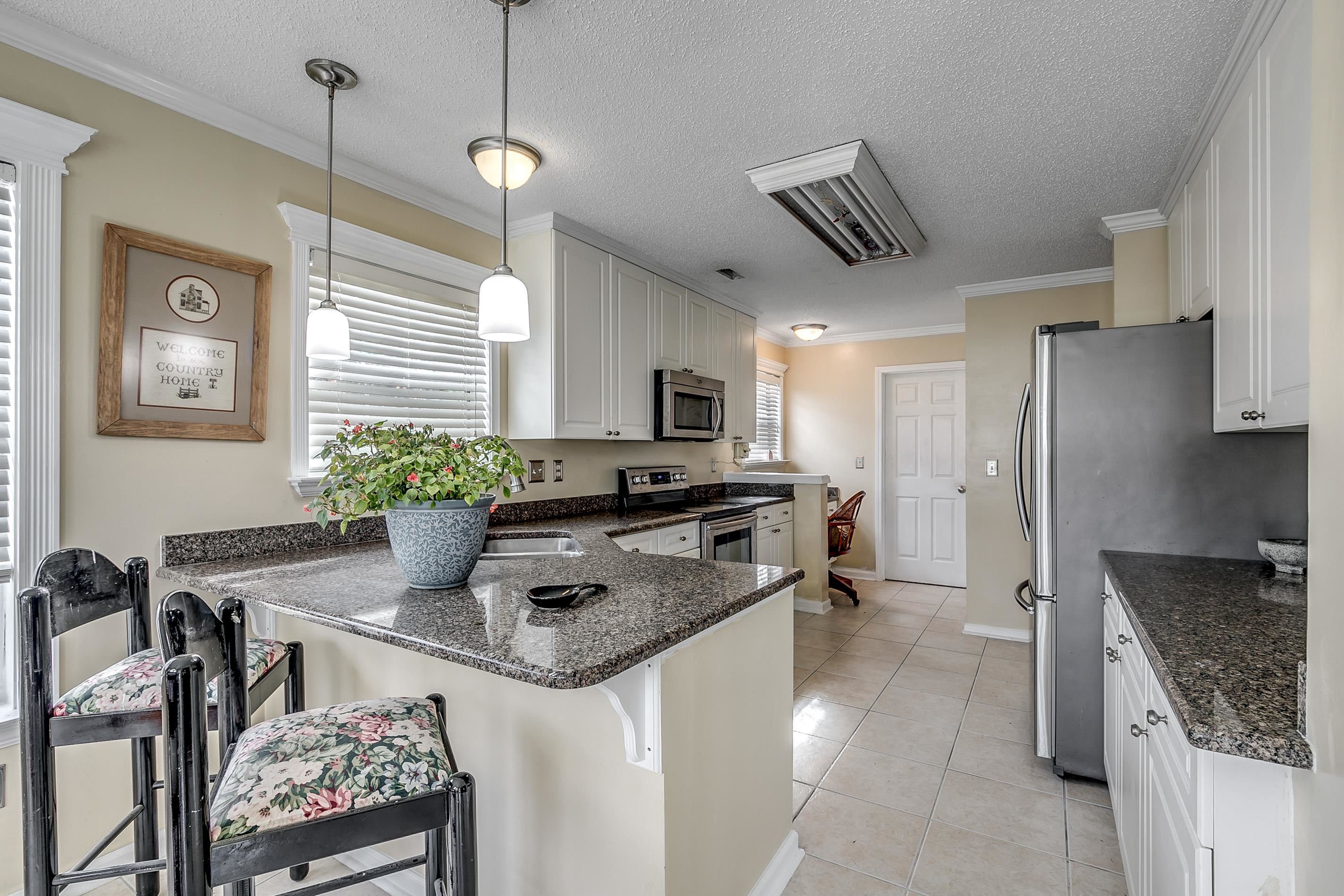 1008 Liriope Lane Conway, SC 29526 - Photo 5 of 33