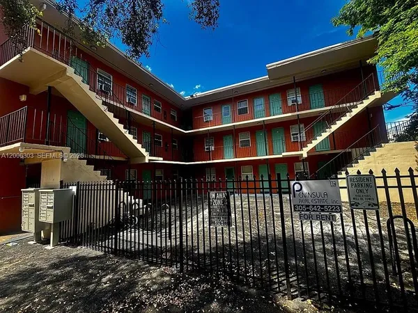 $1,500 | 3669 Thomas Avenue, Unit 9, Miami, FL 33133