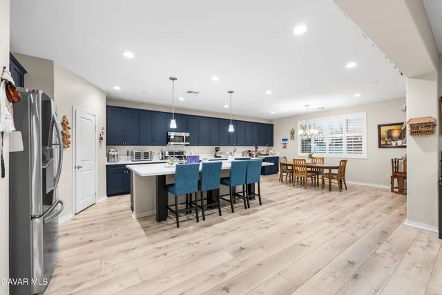 $779,990 | 41742 Wayladn Court, Lancaster, CA 93536