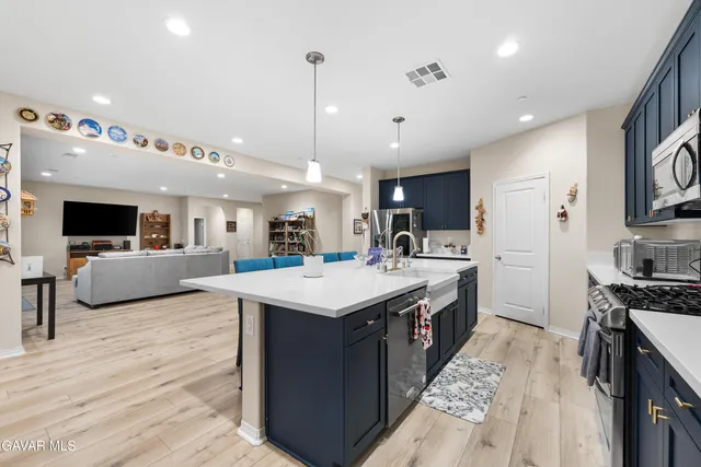 $779,990 | 41742 Wayladn Court, Lancaster, CA 93536