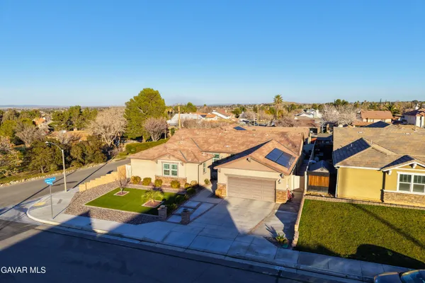 $769,990 | 41742 Wayladn Court, Lancaster, CA 93536