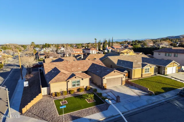 $779,990 | 41742 Wayladn Court, Lancaster, CA 93536