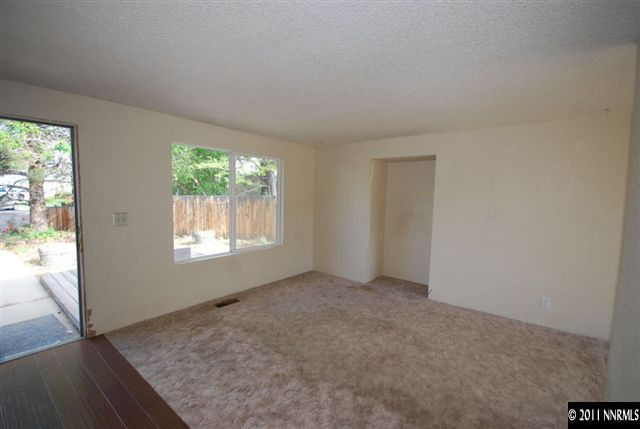 11015 Kernite Court Reno, NV 89506 - Photo 3 of 13 Photo 3