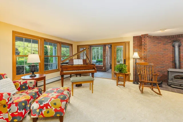 $849,000 | 359 Poor Farm Road, New Ipswich, NH 03071