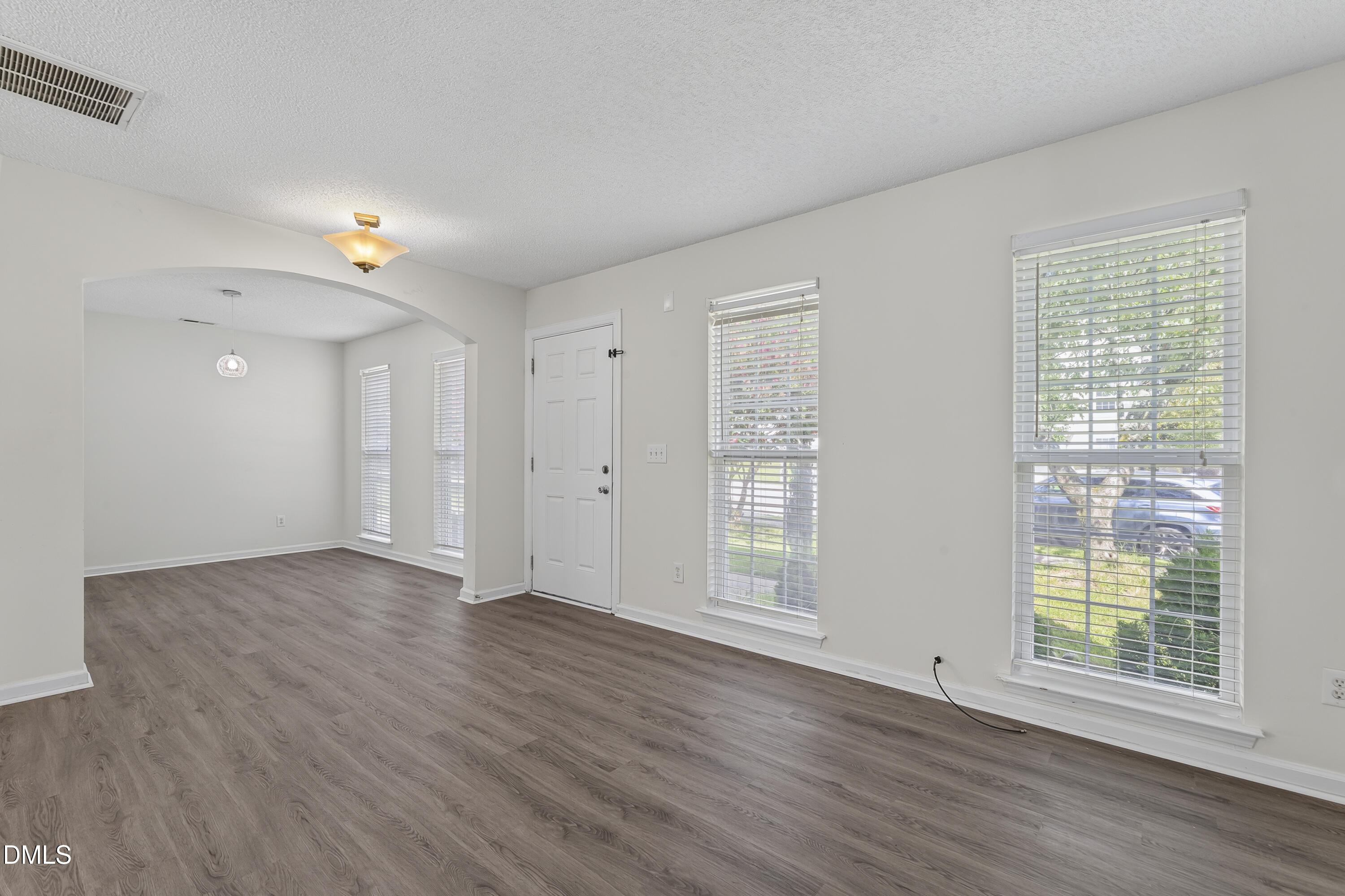 5115 Cardinal Grove Boulevard Raleigh, NC 27616 - Photo 8 of 47 photos_high_resolution_DSC03116