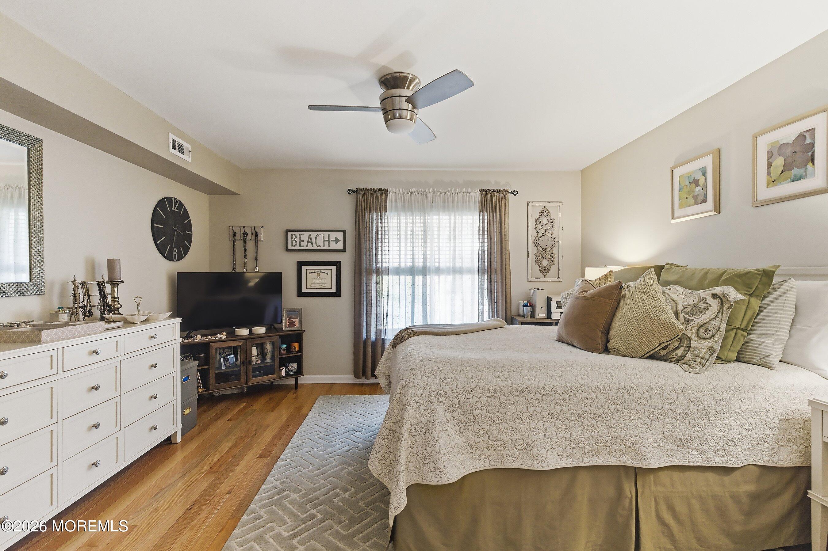 200 Portland Road, Unit E20 Highlands, NJ 07732 - Photo 11 of 22 10-Bed 1
