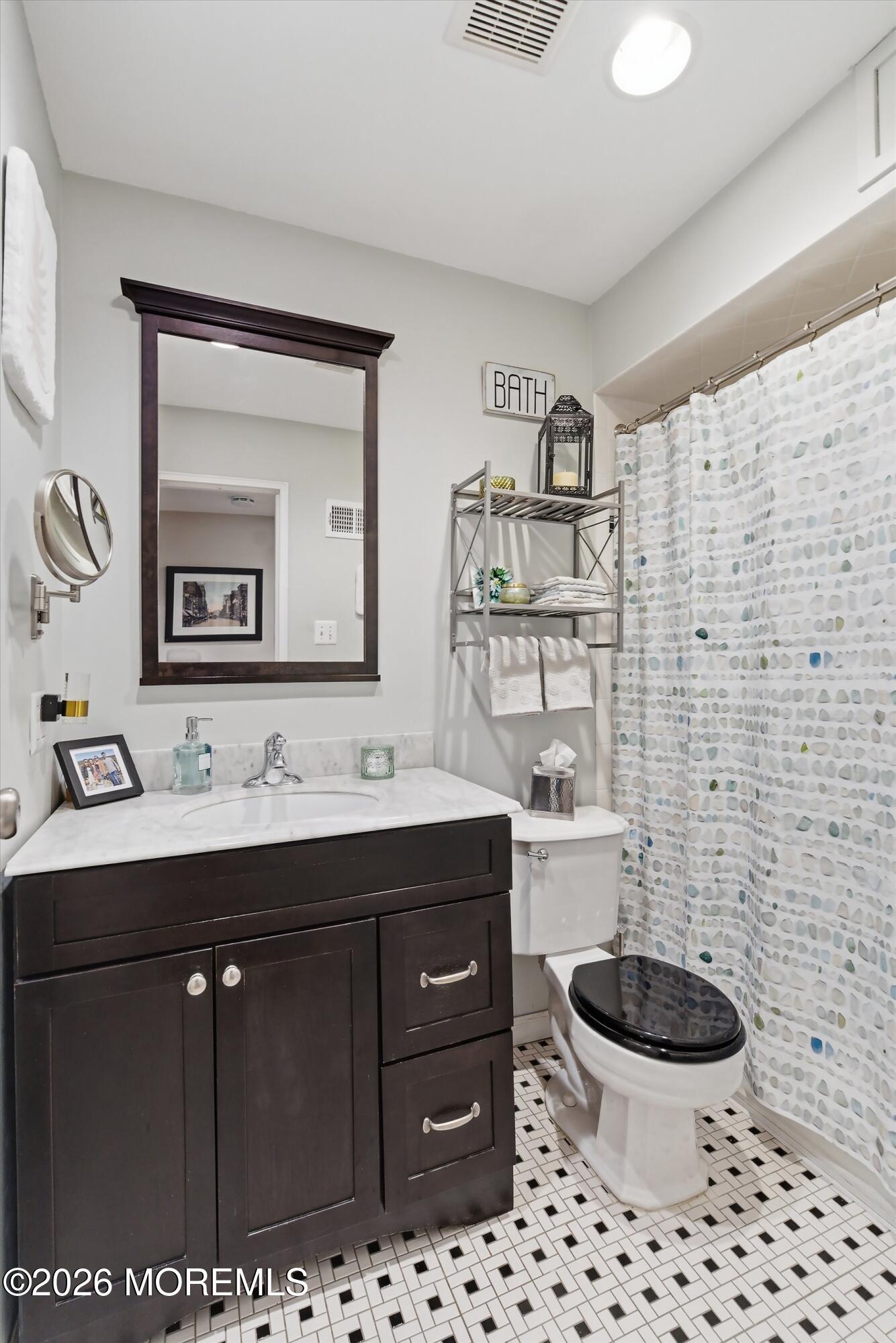 200 Portland Road, Unit E20 Highlands, NJ 07732 - Photo 13 of 22 12-Bath 1