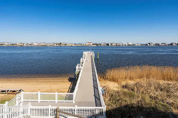 $349,900 | 200 Portland Road, Unit E20, Highlands, NJ 07732