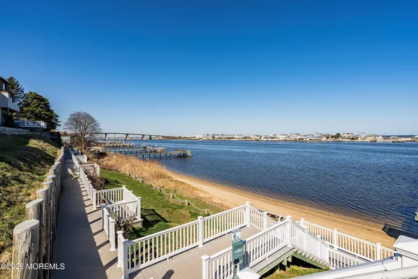 $349,900 | 200 Portland Road, Unit E20, Highlands, NJ 07732
