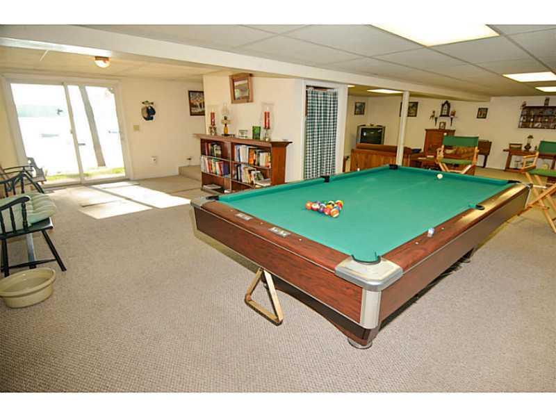 8 Upper Basin Road Windham, ME 04062 - Photo 15 of 33 Den/Family/Great Room.