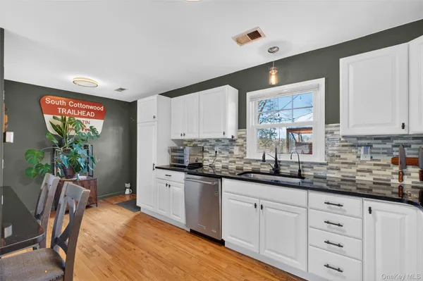 $389,000 | 24 Linda Place, Fishkill, NY 12524